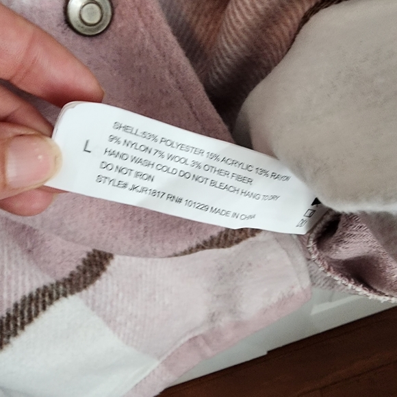 NEW Buckle Ashley by 26 International Mauve Plaid Shacket Jacket - Picture 11 of 14